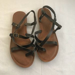 Mossimo Black Leather Criss Cross Strap Sandals